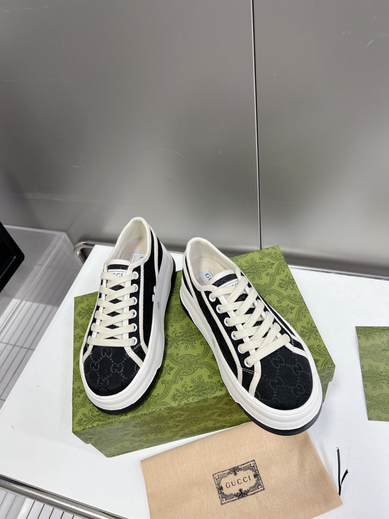 Gucci Casual Shoes